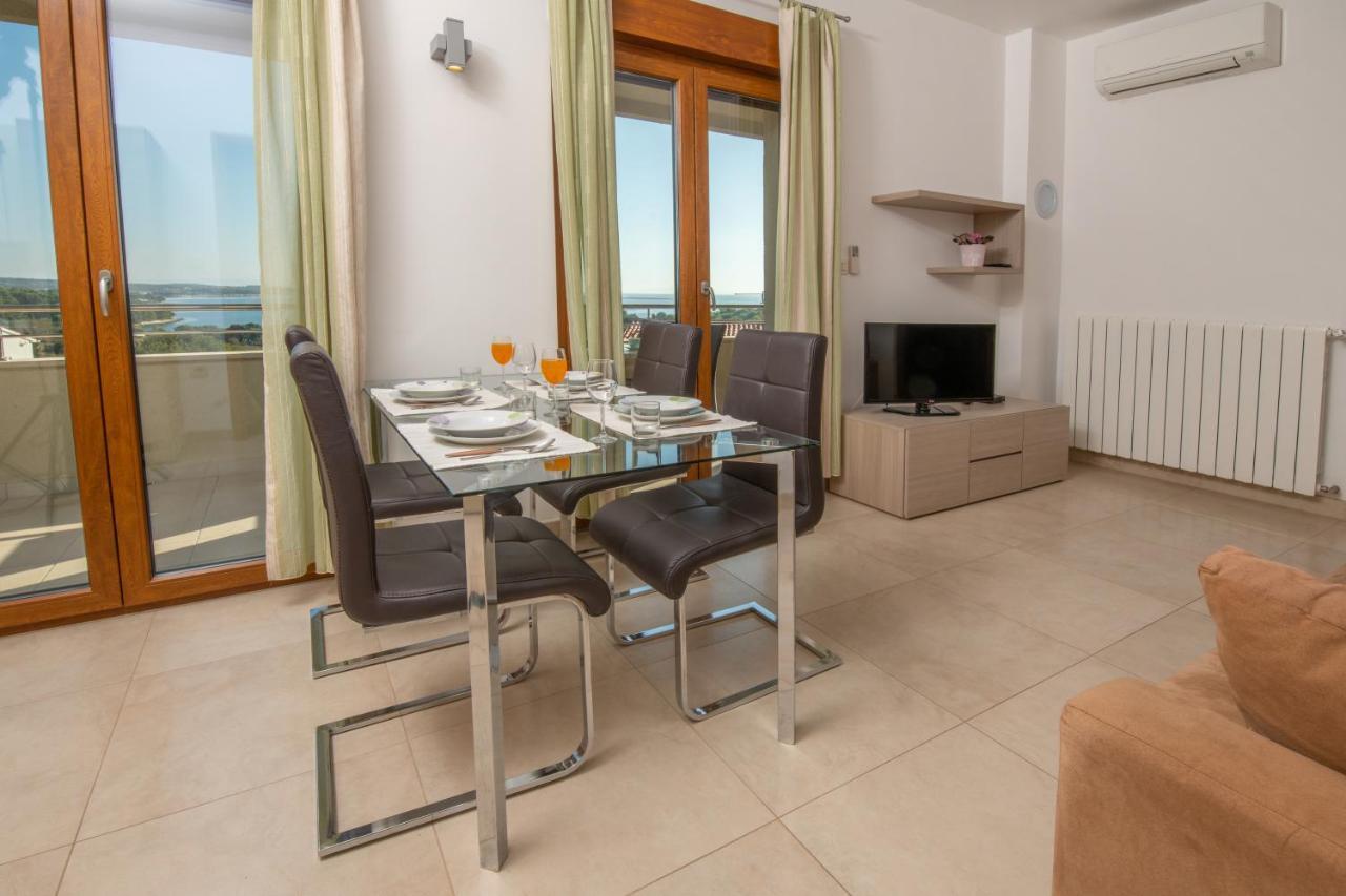 Apartments Oliva Premantura Ngoại thất bức ảnh