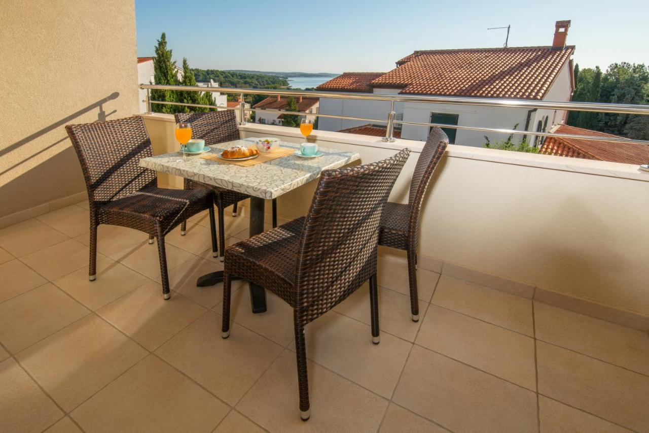 Apartments Oliva Premantura Ngoại thất bức ảnh